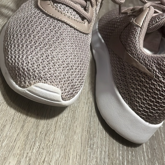 Nike Tanjun Sneakers in Taupe - Picture 3 of 9